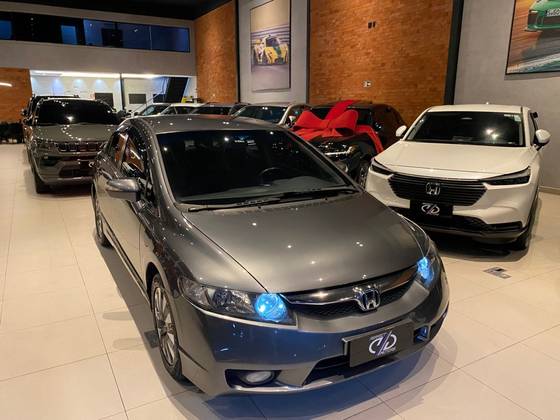 HONDA CIVIC 1.8 LXL SE 16V FLEX 4P AUTOMÁTICO HONDA CIVIC 1.8 LXL SE 16V FLEX 4P AUTOMÁTICO